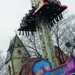 Kirmesvergnügen bringt Besucher zum Schwitzen 