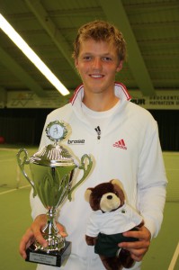Sieger der GERRY WEBER Junior Open, einem ITF-Weltranglistenturnier der Kategorie 2 in HalleWestfalen, wurde der Coburger Kevin Krawietz. © pr-büro sport presse (HalleWestfalen)