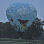 Heißluftballonfahrt endet im Maisfeld