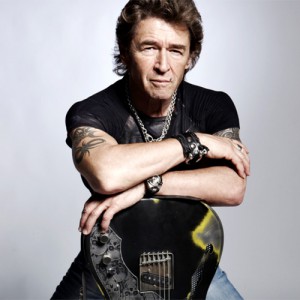 Sein 40-jähriges Bühnenjubiläum feiert Peter Maffay im kommenden Jahr mit einer >Rock’n’Roll-Tour< und gastiert am 06. November 2010 im GERRY WEBER STADION in HalleWestfalen. © DEAG Classics AG