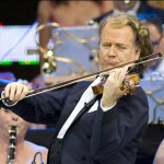 André Rieu Violinen-Star, Conferencier und Entertainer vereint Leidenschaft und Emotionalität