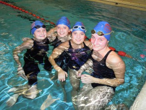 Auf dem Foto die 4 x 50 m Bruststaffel mit v.l. Marceline Daukant, Anna Stoppenbrink, Laura Schmidt und Svea Lüdorff.