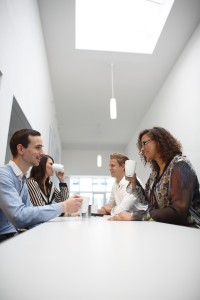 Wer sich stark konzentrieren muss, braucht auch mal eine Pause: Raum für eine Kaffeepause bei Flexicon.